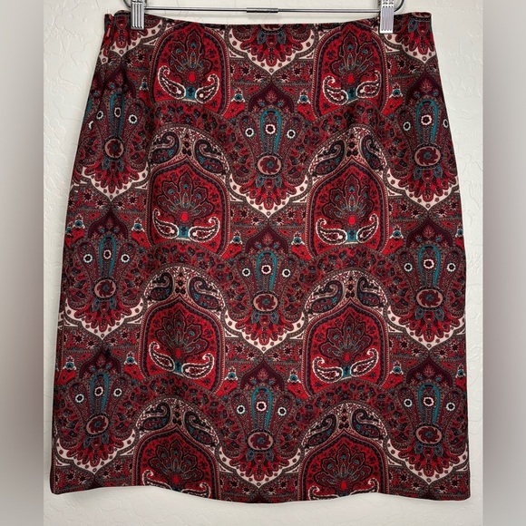 Talbots Red Paisley Button Accent Straight Career Office Skirt Sz 10 0587 - Picture 3 of 6
